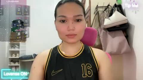 yrdrmgrl_jennie26 online show from August 7, 10:55 am