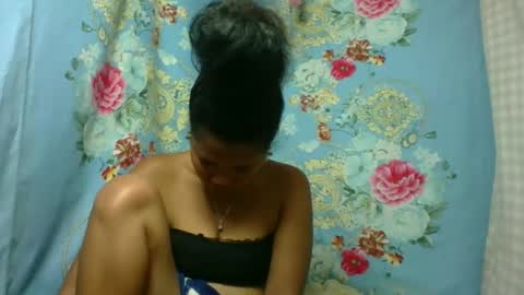 yrrinah online show from October 13, 12:41 pm