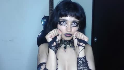 yue_eclipse online show from October 2, 5:01 am