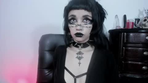 Yue Eclipsa online show from December 14, 4:51 am