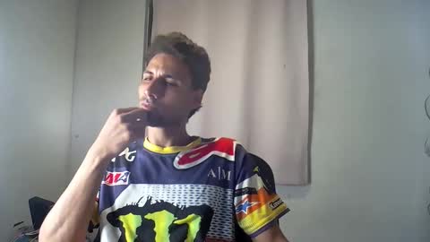 yulihotsweet online show from October 16, 5:32 am