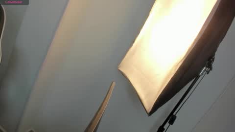 Y U L I T Z A online show from November 4, 11:48 am