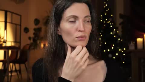 yulla dao online show from December 3, 5:59 pm