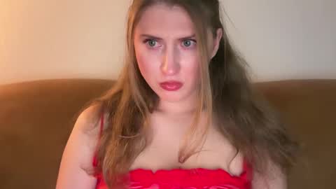 yumiandwolf online show from September 10, 1:38 am