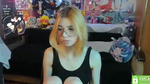 Snapshot of yumiko_uwu chatting on February 28, 9:47 am Yumeko online show from February 28, 9:47 am