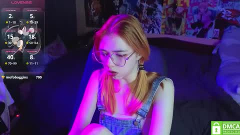 Snapshot of yumiko_uwu chatting on September 22, 5:22 pm Yumeko online show from September 22, 5:22 pm