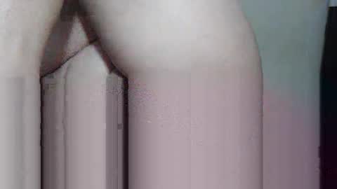 yummy72747 online show from March 18, 12:43 pm