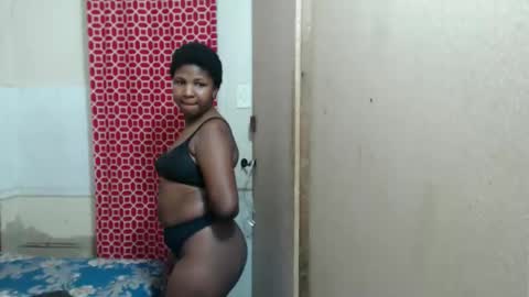 yummybumz online show from October 19, 8:33 pm