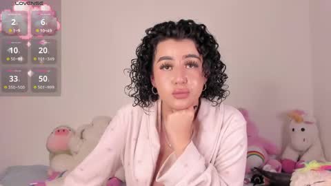 yunahott_ online show from April 13, 8:04 am