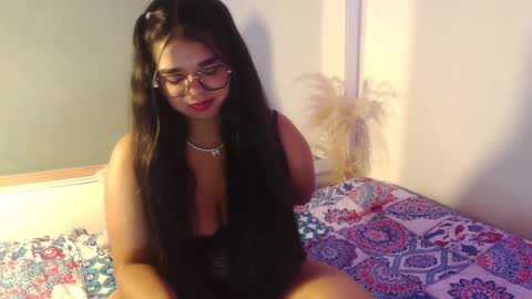 zafiro_evans online show from December 17, 10:14 pm