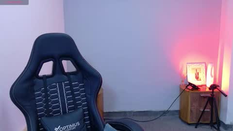 ZAHARA  online show from March 19, 10:03 pm