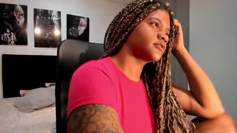 zahra_rose online show from September 8, 11:59 pm