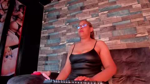 Danna online show from January 7, 3:43 am