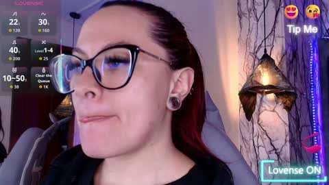   online show from April 6, 5:47 pm