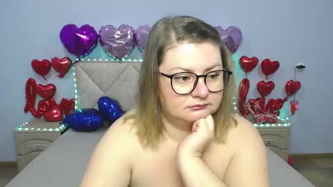 zannadreil online show from February 23, 7:01 pm