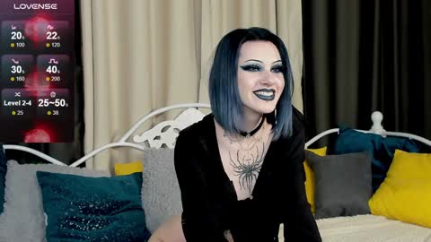 Zara online show from December 9, 2:02 am