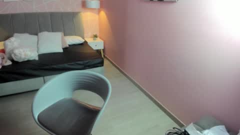 Zara Sweet  online show from February 16, 12:05 pm