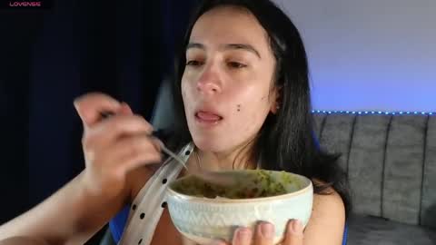 zaradames_ online show from April 22, 3:25 am