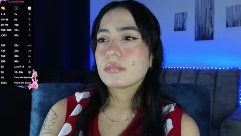 Snapshot of zaradames_ chatting on October 18, 2:36 am zaradames_ online show from October 18, 2:36 am