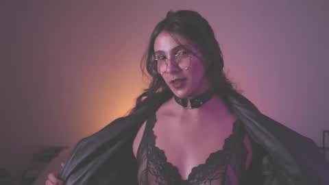 Miss Lynch   Next show  2911 online show from September 14, 11:46 pm