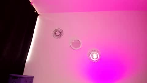 Zaritha Li online show from November 22, 11:46 am