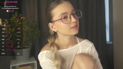 Avi online show from September 27, 2:13 pm