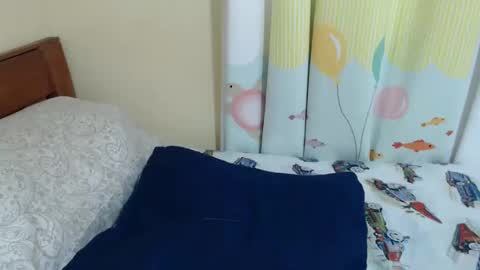 Snapshot of zeina_gen chatting on October 6, 3:34 am flabby online show from October 6, 3:34 am