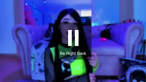 Snapshot of zephirah_abney chatting on January 31, 2:17 pm online show from January 31, 2:17 pm