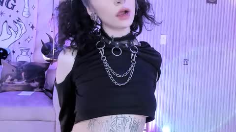 Snapshot of zephirah_abney chatting on September 26, 3:20 pm online show from September 26, 3:20 pm