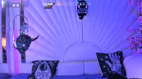 Snapshot of zephirah_abney chatting on December 15, 1:43 pm online show from December 15, 1:43 pm