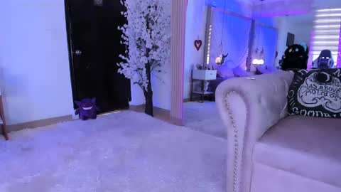 Snapshot of zephirah_abney chatting on February 28, 1:36 pm online show from February 28, 1:36 pm