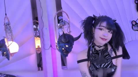 Snapshot of zephirah_abney chatting on December 10, 2:06 pm online show from December 10, 2:06 pm