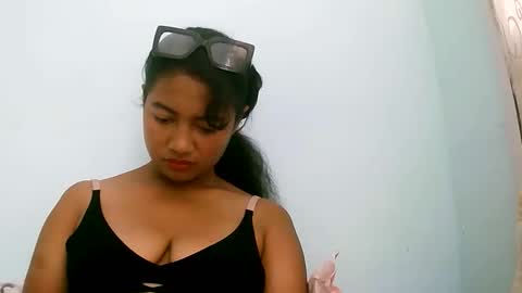 elly online show from March 16, 6:06 am