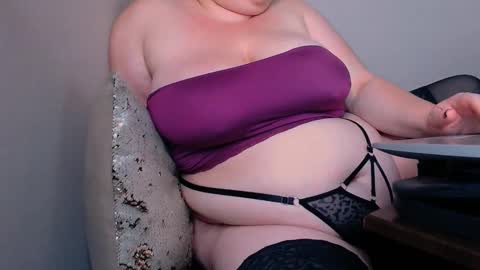 zinacorleone online show from October 1, 7:41 pm