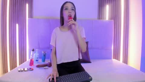 Zoe online show from July 2, 4:18 am