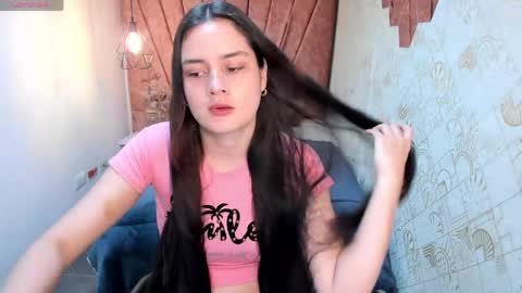 ZOE TAYLOR online show from April 5, 12:04 pm