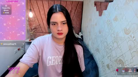 ZOE TAYLOR online show from April 10, 12:00 pm