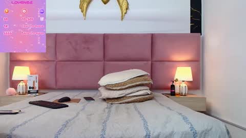 zoe_aitanaa online show from March 6, 4:46 pm