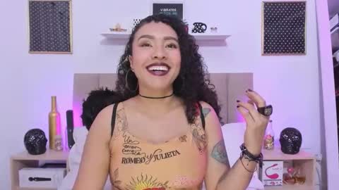 Zoe Gruber online show from October 17, 7:39 pm