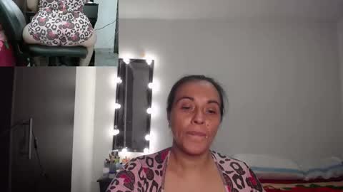Snapshot of zoe_hotxxx chatting on October 2, 12:59 am zoe hotxxx online show from October 2, 12:59 am
