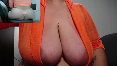 Snapshot of zoe_hotxxx chatting on October 3, 1:00 am zoe hotxxx online show from October 3, 1:00 am