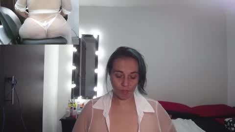 Snapshot of zoe_hotxxx chatting on February 9, 11:57 pm zoe hotxxx online show from February 9, 11:57 pm