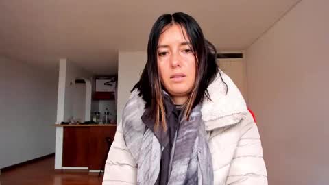 ZOE online show from March 6, 9:42 pm