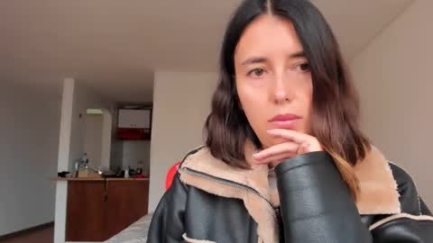 ZOE online show from February 13, 10:33 pm