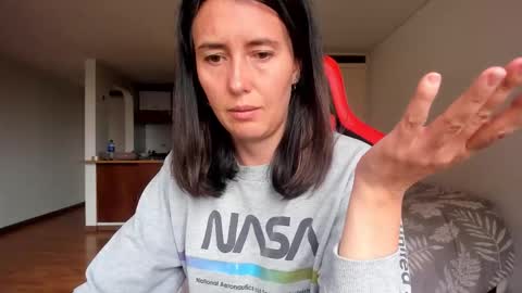 ZOE online show from October 16, 8:00 pm