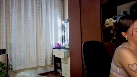 ZOE online show from May 21, 4:10 am