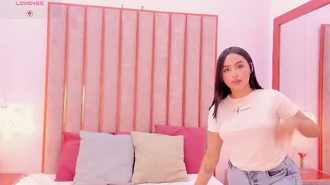 Zoe Monrow online show from August 7, 1:51 pm