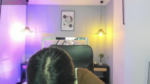 zoe_moreau online show from March 16, 7:29 pm