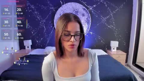 Snapshot of zoewestt chatting on September 10, 9:48 pm Zoe online show from September 10, 9:48 pm