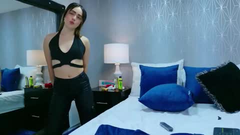 ZoeWilliis online show from January 31, 7:11 pm